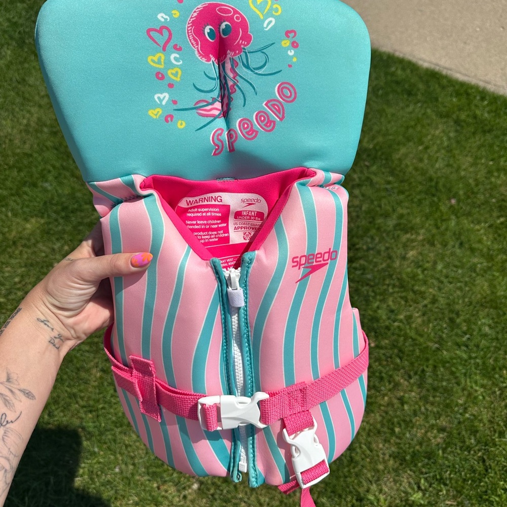 Speedo Infant Life Vest with Jellyfish Design